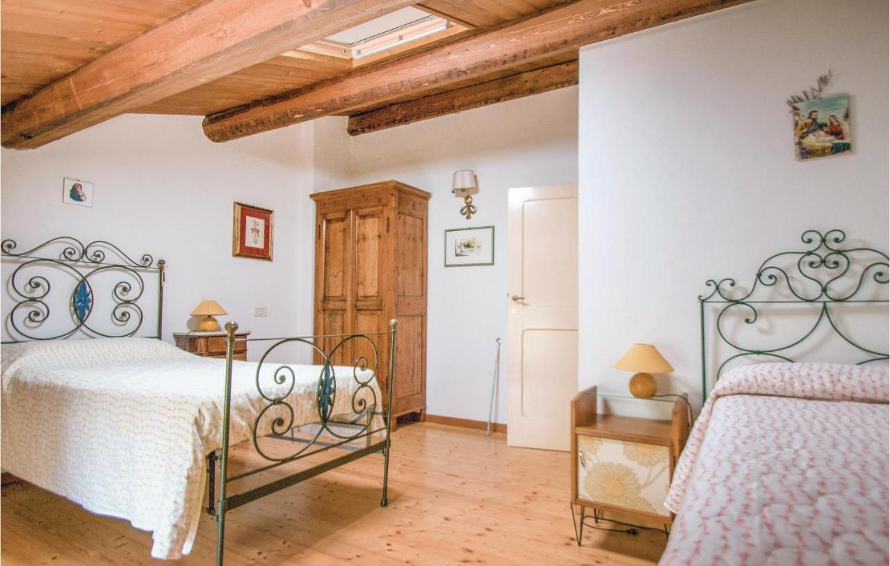 Strada Dei Condotti Pesaro Eksteriør billede
